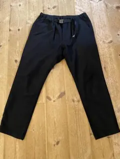 美品GRAMICCI 濃紺ウール地スラックス