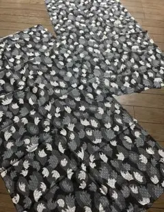 【新品・未使用】幾何学模様 メッシュ生地のはぎれ　2枚セット