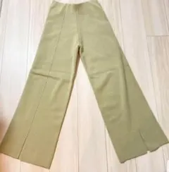 ニットパンツ ピスタチオカラー