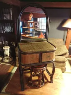 希少ラタン藤ドレッサー鏡台真鍮アンティークラックキャビネット