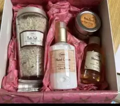 SABON バスソルト ハンドクリーム ボディスクラブ セット　ギフトセットのサムネイル