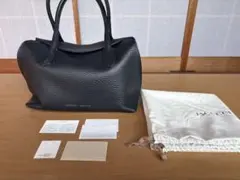 美品　iacucci ラーナ M ネイビー