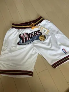NBA SIXERS 76ers ショートパンツ Lサイズのサムネイル