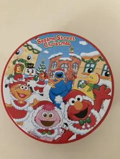 ユニバ セサミストリート 缶 クリスマス♪