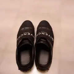 GIVENCHY PARIS スリッポン スニーカー ブラックのサムネイル