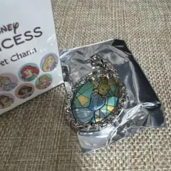 ディズニーストア　シークレットチャーム　プリンセス　ステンドグラス　シンデレラ