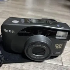 レトロフイルムカメラのサムネイル