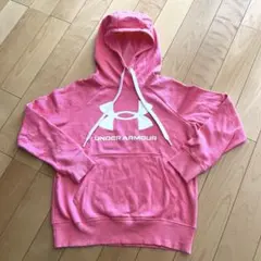 <美品>UNDER ARMOUR ピンク パーカー SM