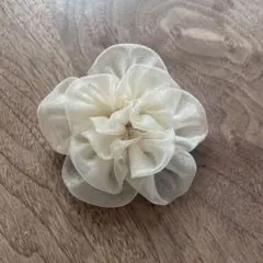 フラワーコサージュ 入学式 卒業式 ブローチ 小物 アクセサリー 白 花