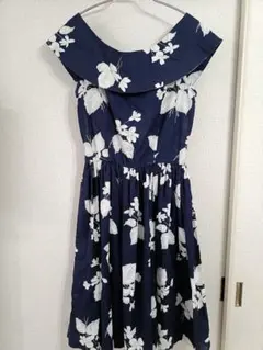 【美品】ワンピース　紺色　花柄　レトロ　クラシック