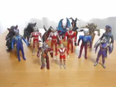 ウルトラマンと怪獣の人形　15体まとめ売り