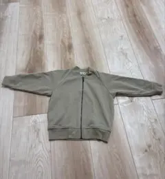 branshes 100 パーカー