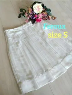 ☆フェルゥ☆白ボックスプリーツスカート Ferouxのサムネイル
