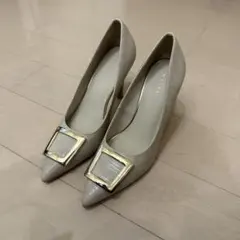 【未使用級】RANDA ベージュ ハイヒール　パンプス ゴールド バックル