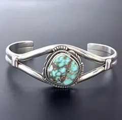 ナバホ族　インディアンジュエリー　ターコイズバングル