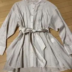 ノーカラーシアーシャツ