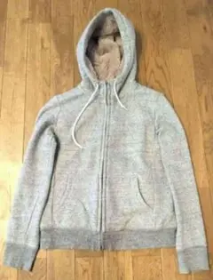 UNIQLO フード付き裏ボアパーカー