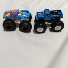 ホットウィール　モンスタートラック　レースエース　ビッグフット　2台セット