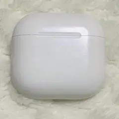 美品 AirPods 第4世代 ANCなし 充電ケース
