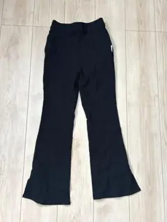 【新品未使用】JESSY フレアパンツ　黒　140センチ