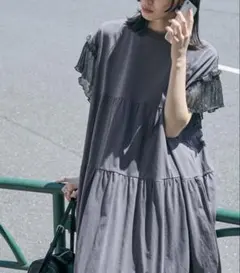 【forksy.】ラメフリルスリーブ配色バックプリントワンピース
