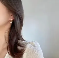 ツイスト パール 韓国ジュエリー ラインストーン ピアス 上品 おしゃれデザイン