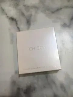 今だけお値下げ　CHICCA キッカ　フローレスグロウ アイシャドウのサムネイル