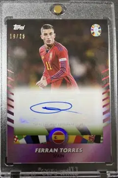 ワ*ド様 Ferran Torres Topps 直筆サイン 50/50 - メルカリ