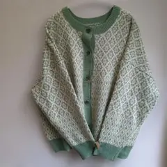 Item thumbnail for item e5c6c9c4-8c2d-4a17-a3b6-09f23ccfcb6d