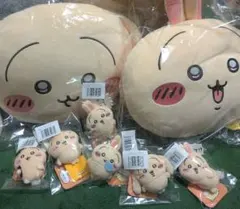 うさぎだらけくじ　クッション2種類＋バッジ全種セット