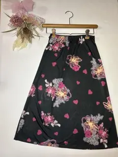 フレアスカート ハートと花のプリント