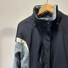 HELLY HANSEN ヘリーハンセン　ナイロンジャケット