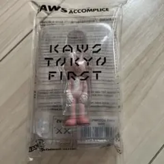 2026年最新】kaws tokyo first キーホルダーの人気アイテム - メルカリ