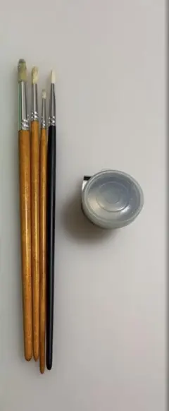 油絵用 筆 と　油壺