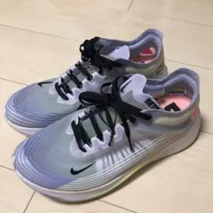 【中古】NIKE zoomfly BETRUE