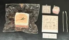 【美品】　Candy cute 桃ケーキ アクリルタグステッカー付き スクイーズ