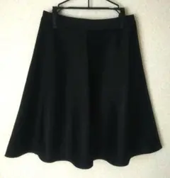 ビューティーアンドユース　サテンフレアサテンスカート