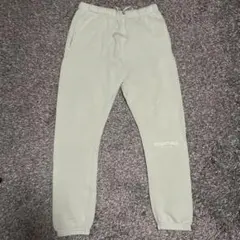 essentials ジョガーパンツ