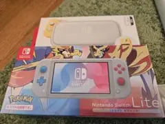 Nintendo Switch lite （ザシアン・ザマゼンタ） ケース付き