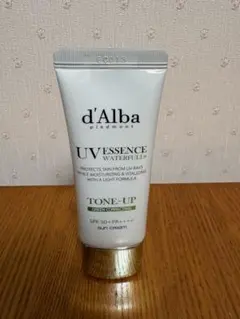 d'Albaトーンアップサンクリーム グリーン 35ml