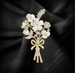 ブローチ　コサージュ 桜 入学　セレモニー　結婚式 オケージョン　ゴールド