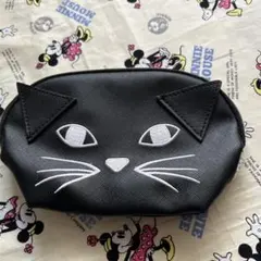 LOWRYS FARM 黒ねこ刺繍ポーチ