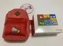 新品　3COINS キティ　リュック風キーホルダー＆ジップバッグのサムネイル