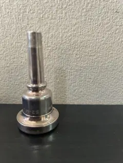 Item thumbnail for item e0bb2c96-a130-41b8-8f3c-1762761c2a4a