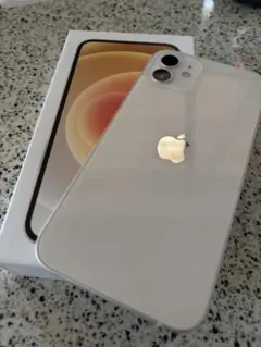 iPhone 12ホワイト