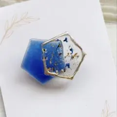 no.369 マットブルー小花5角　ヘアゴム/ポニーフック/ブローチハンドメイド