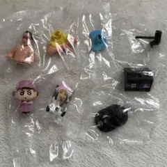 ガチャガチャセット　クレヨンしんちゃん こびとづかん　ニューエラキャップ