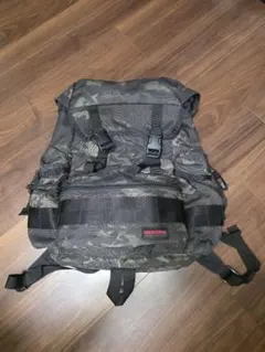 【美品】BRIEFING バックパック カモフラージュ柄のサムネイル