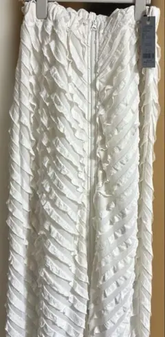 ⭐️新品・未使用　JEANASIS カットフリルZIPナロースカートホワイトのサムネイル