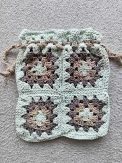 かぎ針編み　グラニースクエア　巾着袋